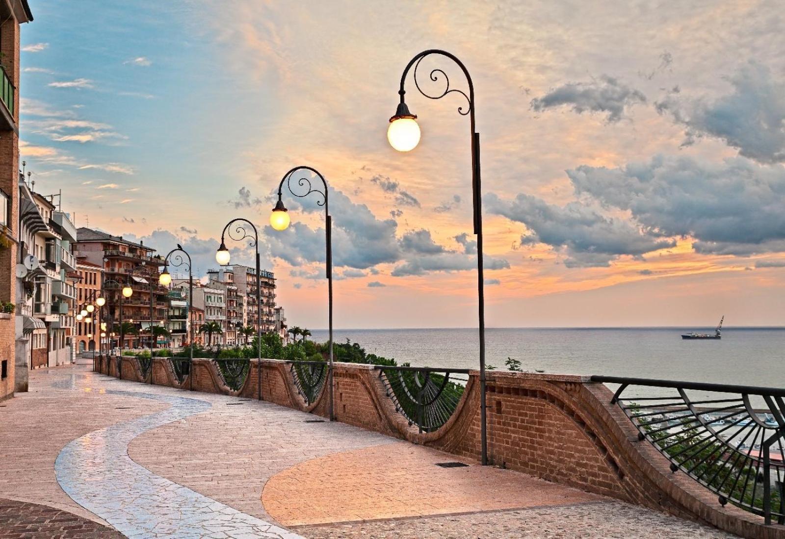 Hotel Il Clandestino Ortona Exterior foto